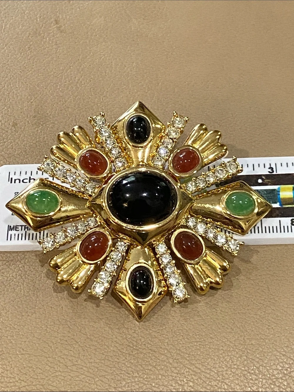 CINER Jewels of India brooch/pendant with Black, Green and Red glass Cabochons